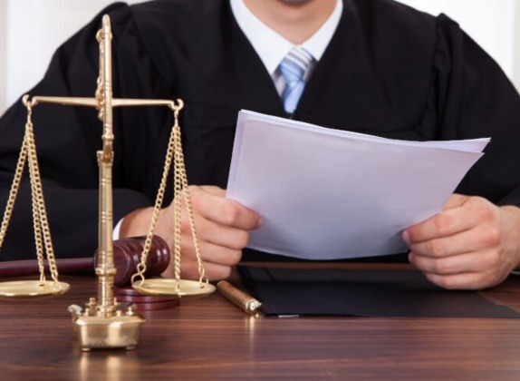 que pasa si pierdo un juicio por acoso laboral