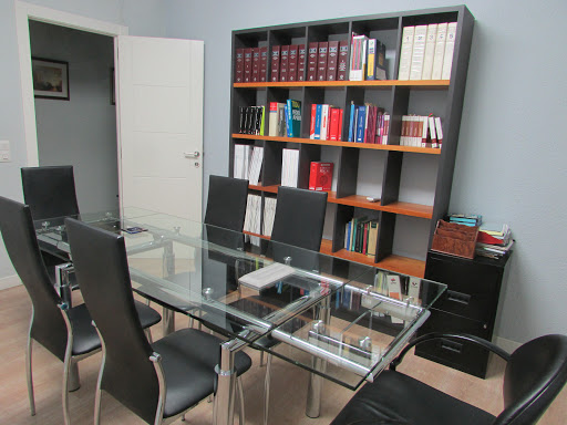 Procuradores en Zaragoza Laura Menor Pastor | Procurador en Zaragoza